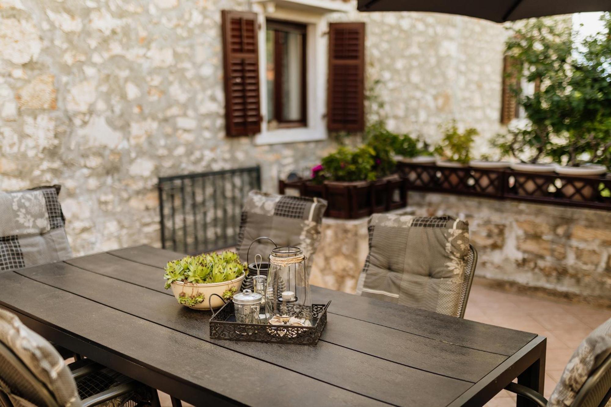 Apartments Mirna Stress Free Babici Exterior photo