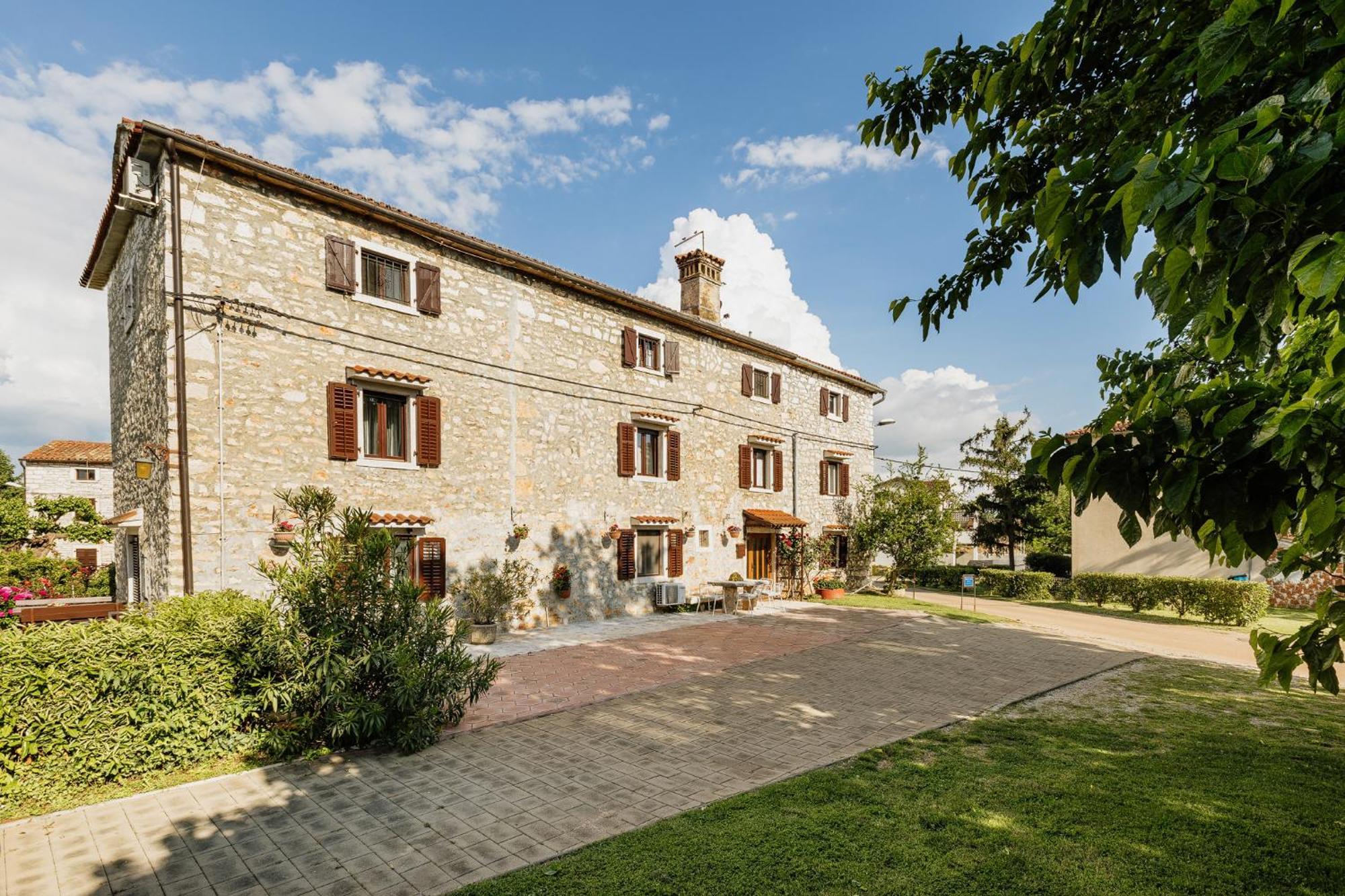 Apartments Mirna Stress Free Babici Exterior photo